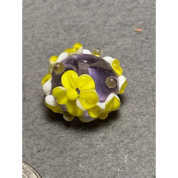 Set of 2 Handmade Lampwork Floral Glass Beads - Picture 4 of 6